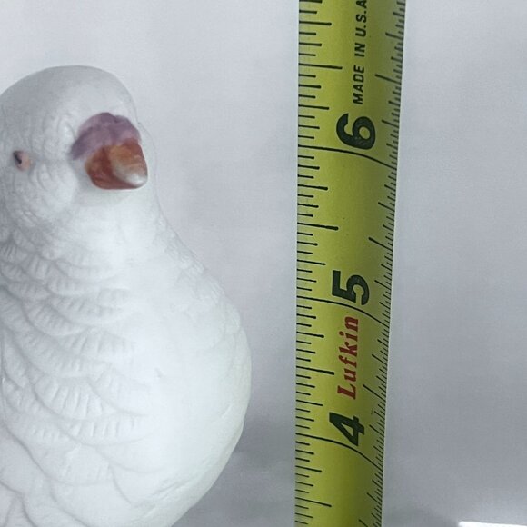 Vtg Porcelain White Dove Musical Figurine Plays "Feelings" Gold Ribbon Holly - Picture 10 of 12